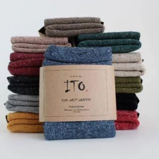ITO Wrist Warmers – Pulswärmer aus Seide, wollzauber.com